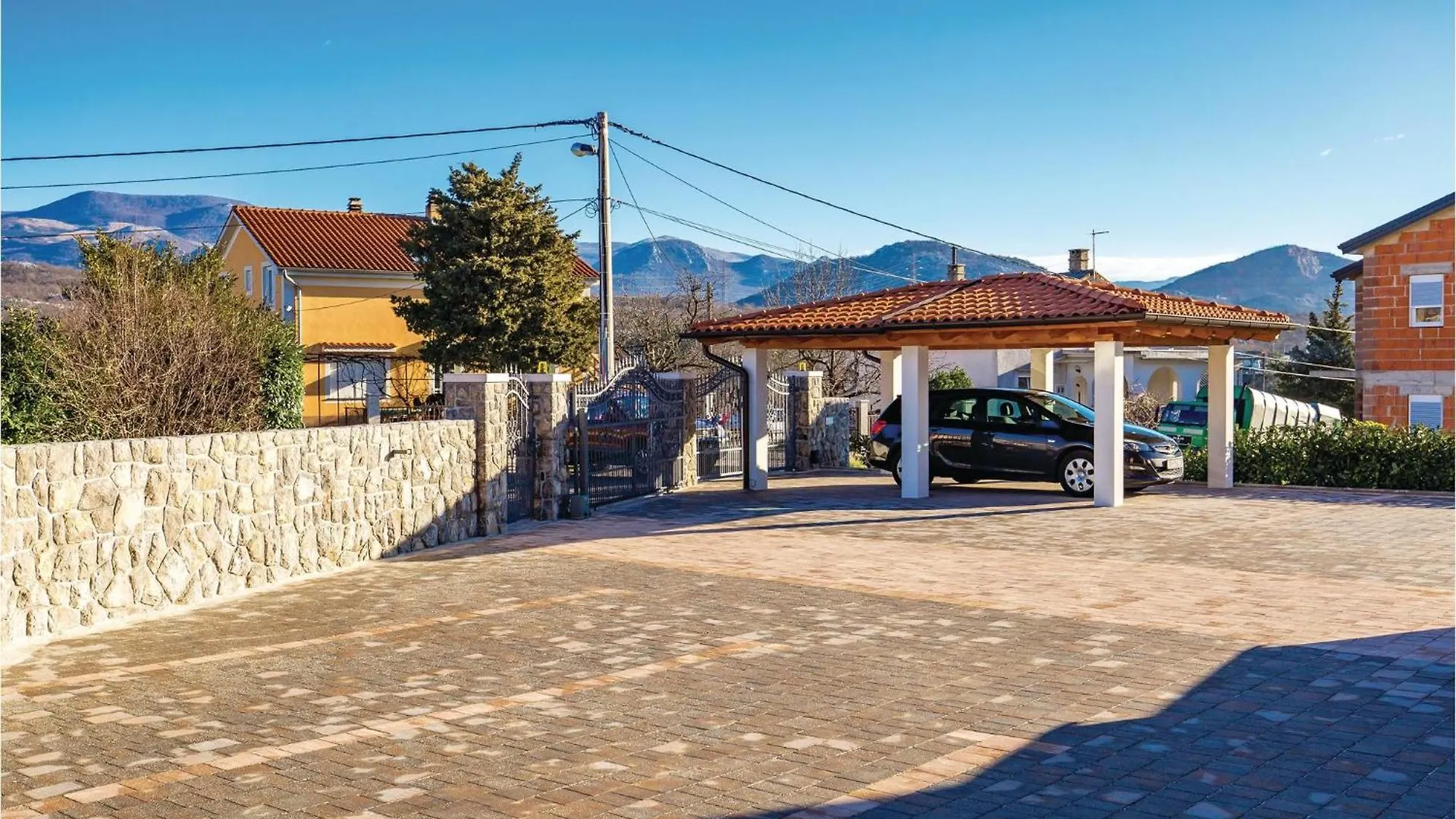Awesome Apartment In Cavle With Wifi 0*,  Κροατία